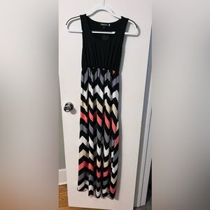 Demetory women’s maxi dress- size small